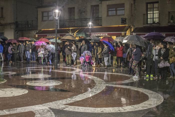 Jende ugarik salatu zuen atz 4 1513670954828