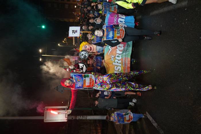 Aldarrikapenez eta pirotekni 95 1774615491041