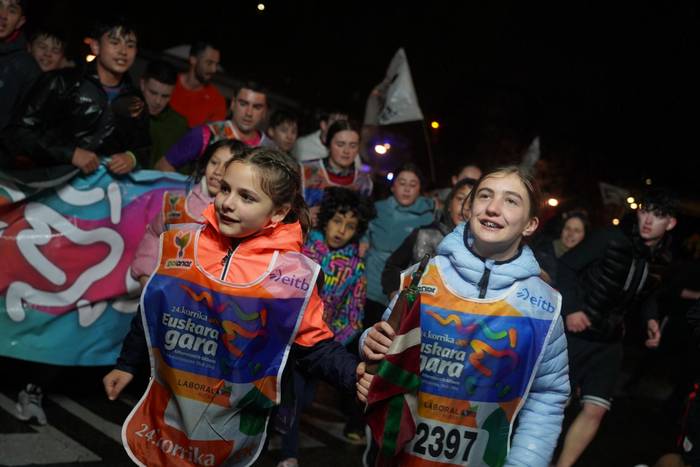 Aldarrikapenez eta pirotekni 238 1774615762500