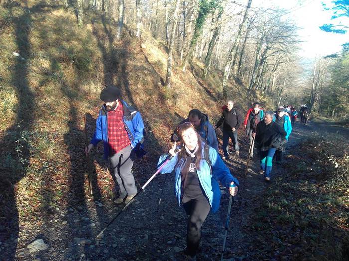 Elur-zuloak bisitatu zituzte 2 1517302987398