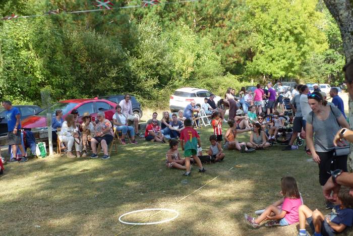 Andra Mari Zuriaren jaiak je 21 1754900932349