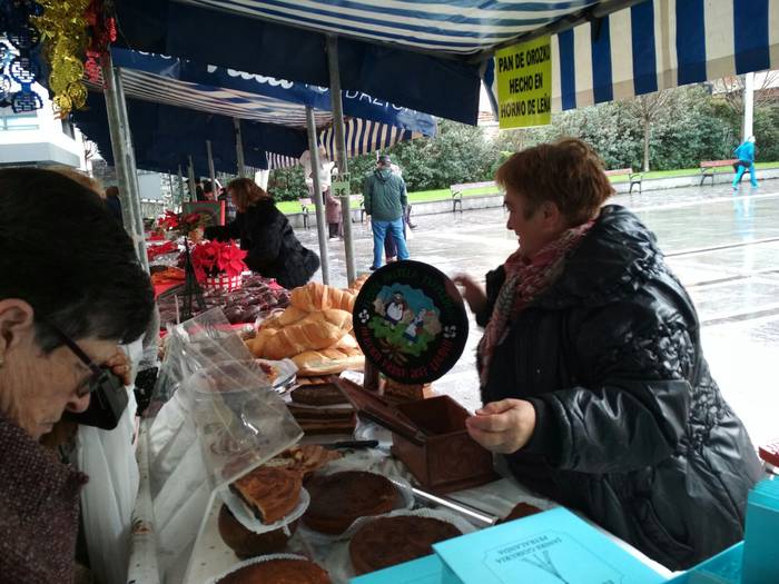 Gabonetako elkartasun azokak 6 1513599112424