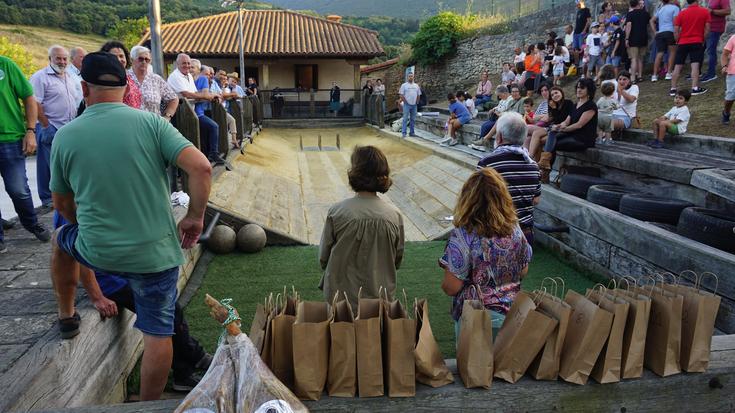 Asteburu atsegina bizi izan dute Lendoñobeitin, San Esteban ospatuta