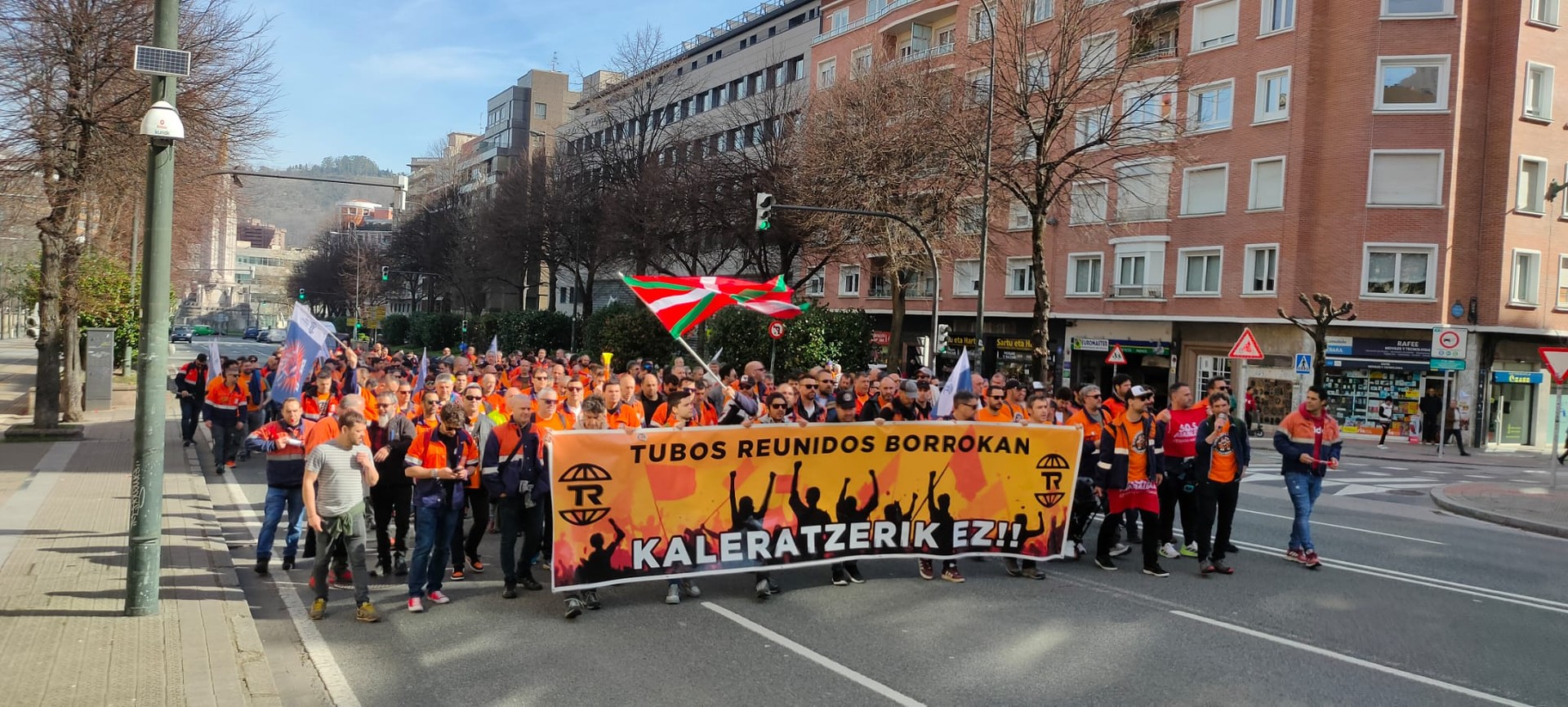 Tubos Reunidoseko sindikatuek ukatu dute hurrengo astean grebari buruzko bozketa deitu denik