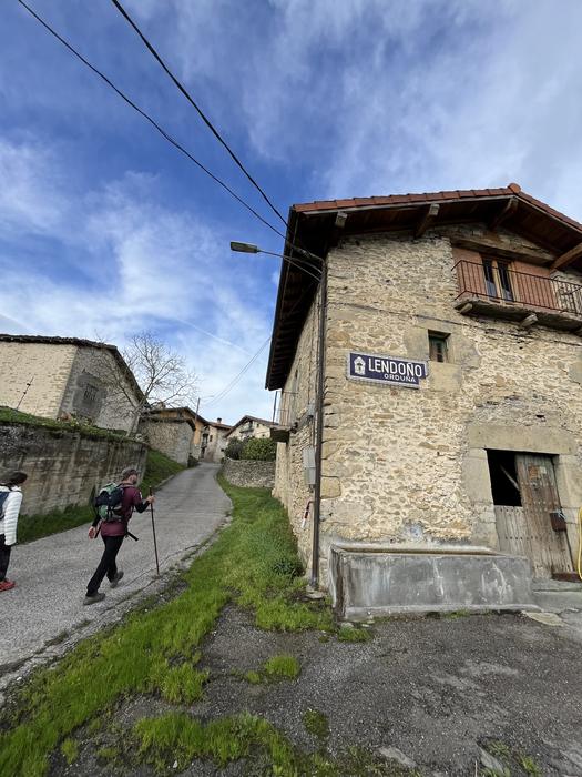 Omenaldiek bereziki hunkigar 44 1765402869784