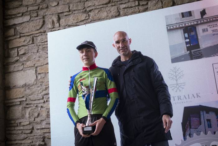 Artziniegako kale estuetan l 32 1773517293594