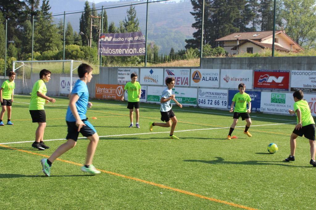 Kaskagorri eta Etorkizuna futbol taldeetan izena emateko epea zabalik