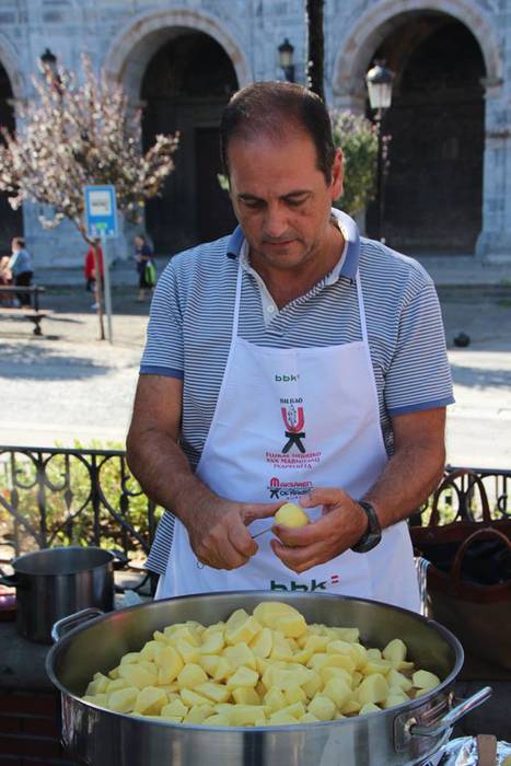 Folk doinuak eta marmitako t 9 1504428606816