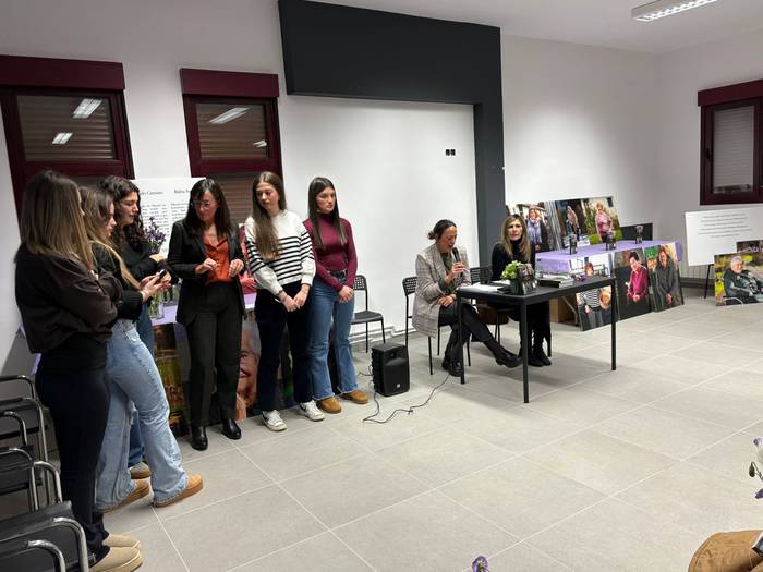 Okondoko emakumeen historia, 14 1763923628973