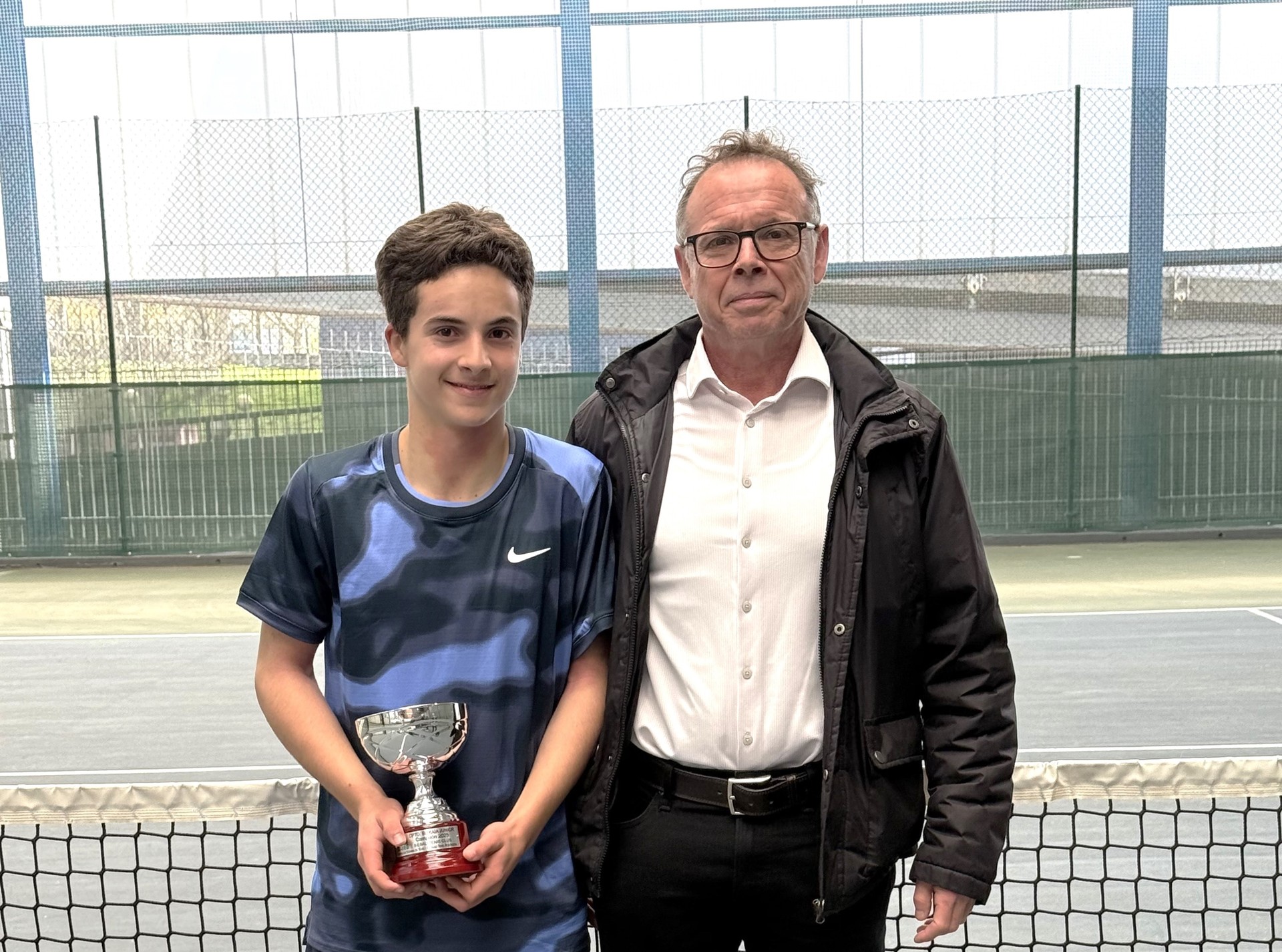 Ander Urquizak Bizkaiko Tenis Txapelketa irabazi du junior kategorian