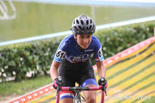 Nazioarteko Ziklokrosean esk 71 1509385407620