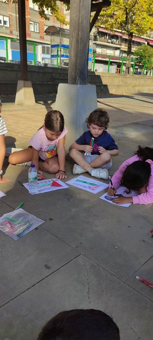 Aretako umeekin landu dute b 3 1760465571573