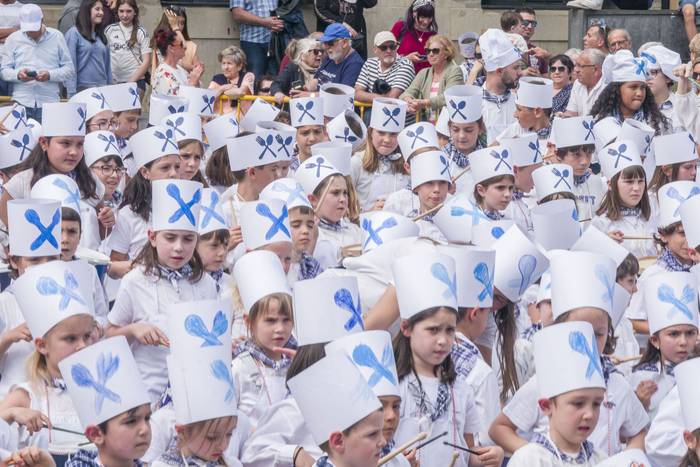 Ehunka ikaslek danbor hotsek 8 1777043648834