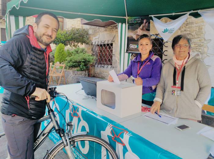 Artziniegako herri kontsulta