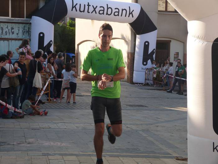 Haur zein helduek izan zuten 301 1538429650143