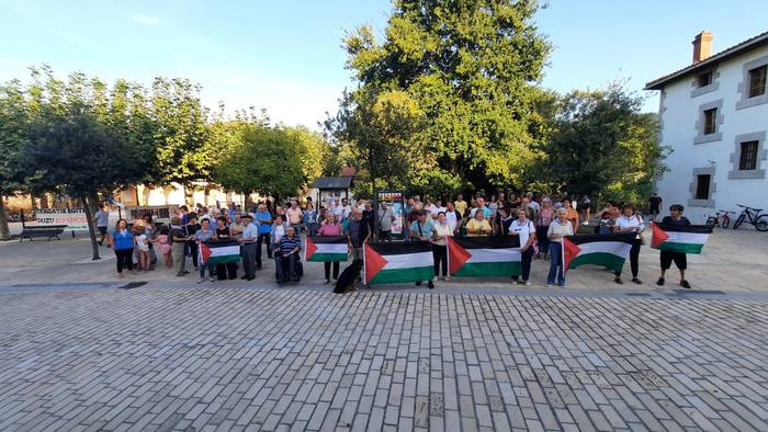 Palestinaren aldeko burrunba 11 1757102599308