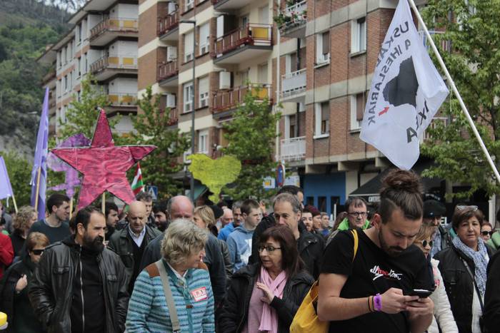 Pentsionisten, emakumeen eta 25 1525176695484