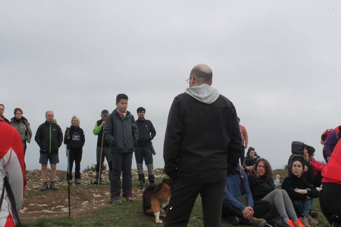 Jende ugarik parte hartu zue 28 1490024753380