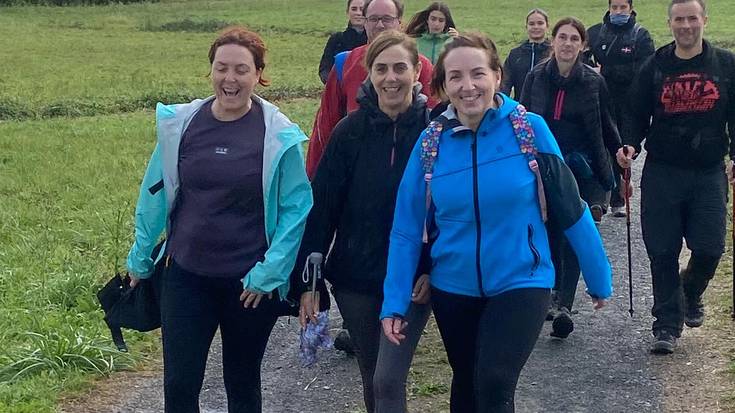 Lezamako mendi ibilaldiak 250 lagun inguruko parte hartzea izan zuen