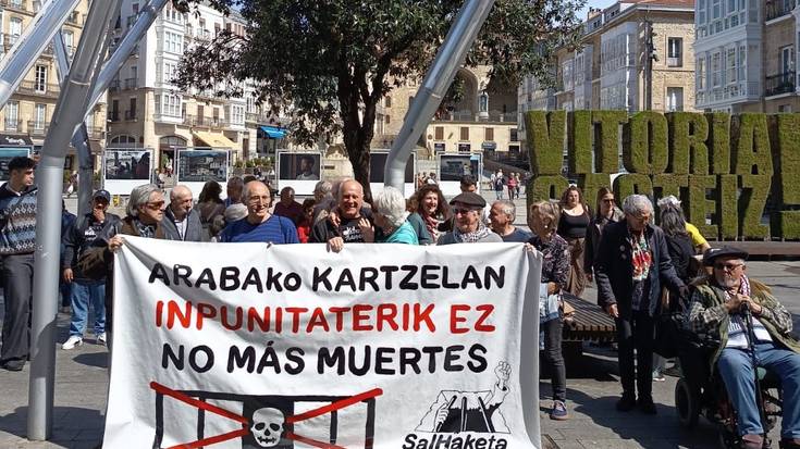 Kartzelan zendu zen gazte laudioarraren heriotza salatu dute gaur Gasteizen