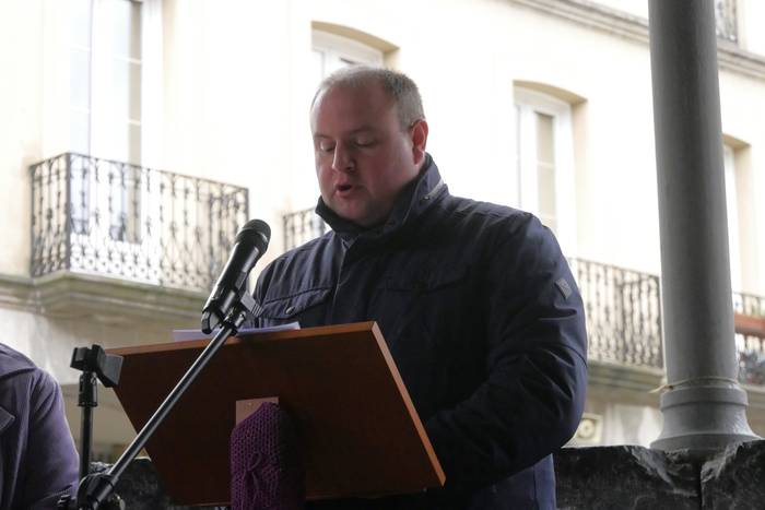 Jende ugarik parte hartu du  4 1764075727899