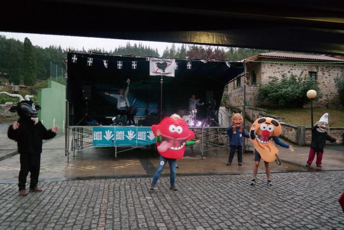 Andra Mari Txiki jaiek egita 42 1505145707358