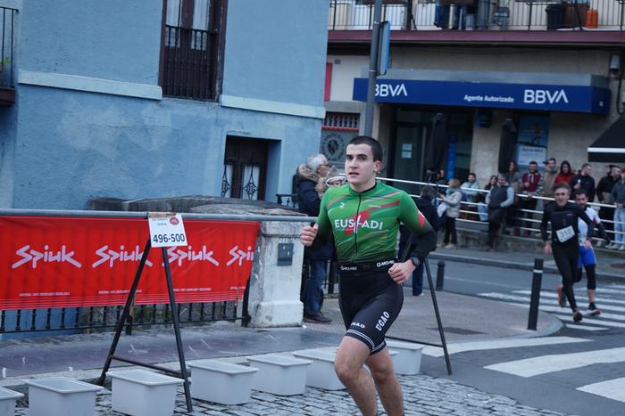 400 kirolarik parte hartu zu 65 1767282443978