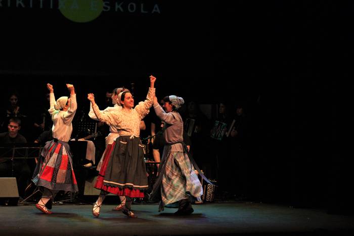 Aiara Dantza taldeak Amurrio 145 1519754539525