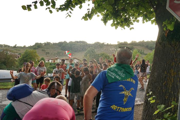 Arteko Gure Aman elkartu eta 71 1757796488596