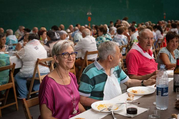 Haur eta nagusiak izan dira  69 1755092688213