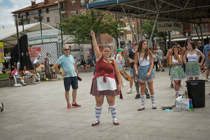 Abarka jaurtiketa, punk doin 28 1756410703172