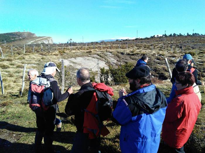 Elur-zuloak bisitatu zituzte 7 1517303018392