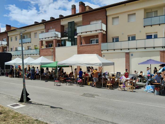 Paella, tortilla eta jokoak  36 1754350719360