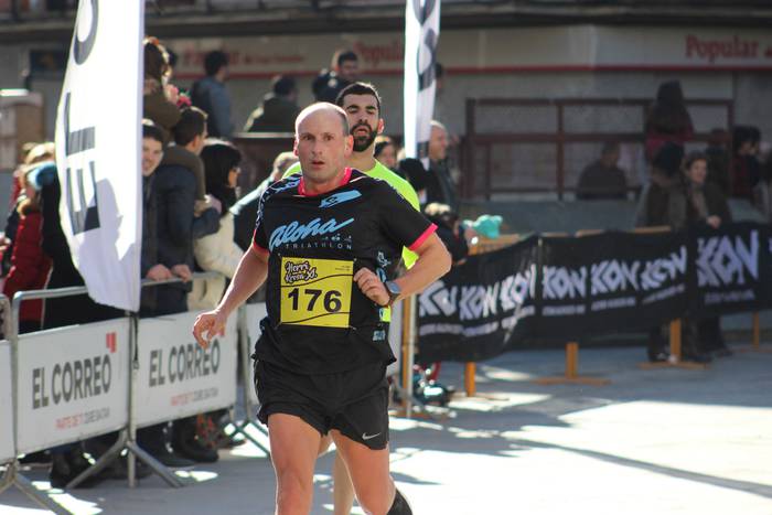 300 korrikalari baino gehiag 92 1517150493295