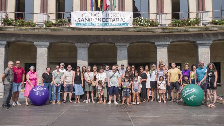 Hainbat elkarte eta norbanakok egin dute bat "Gora Laudioko jai euskaldunak!" dinamikarekin