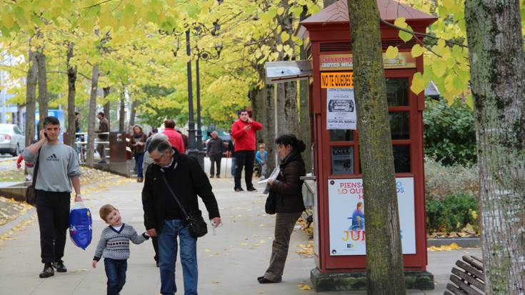 Elexondo pasealekuko zorua eta azpiegiturak berritu nahi dituzte