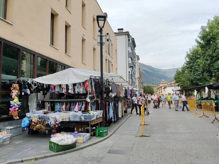 Antzinako objektuz eta bildu 11 1758390823911