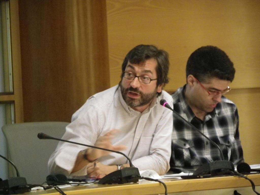 EAJk meskitaren sorreraren aurka bozkatu izana argudiatu du