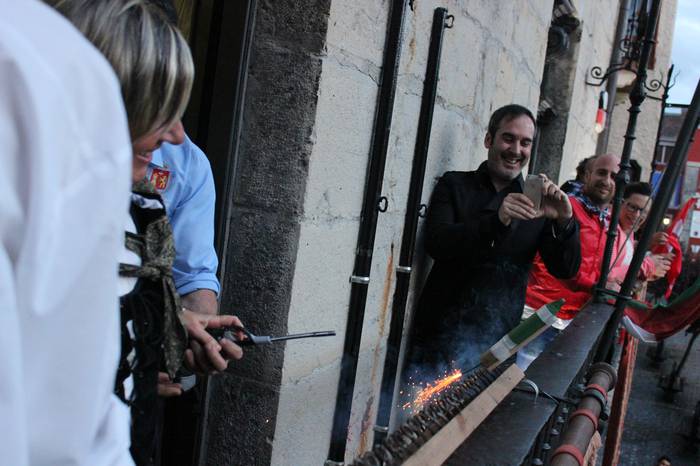 Suziria botata, datorren ast 6 1494075456283