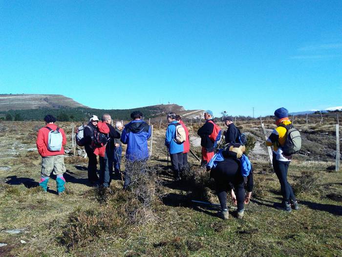 Elur-zuloak bisitatu zituzte 15 1517303064467