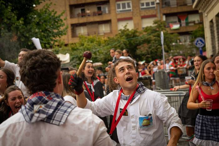 Lehertu da festa-giroa Amurr 31 1755025676672