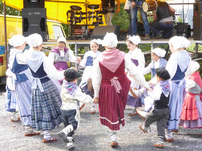 Astelehenerarte luzatu ziren 87 1496394660001