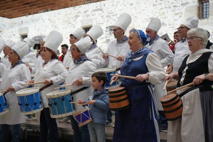 Danbor-hotsek eta barraskilo 4 1777364004240