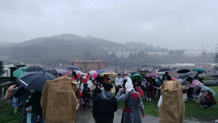 Aretako familia mordoa egon  2 1766616520759