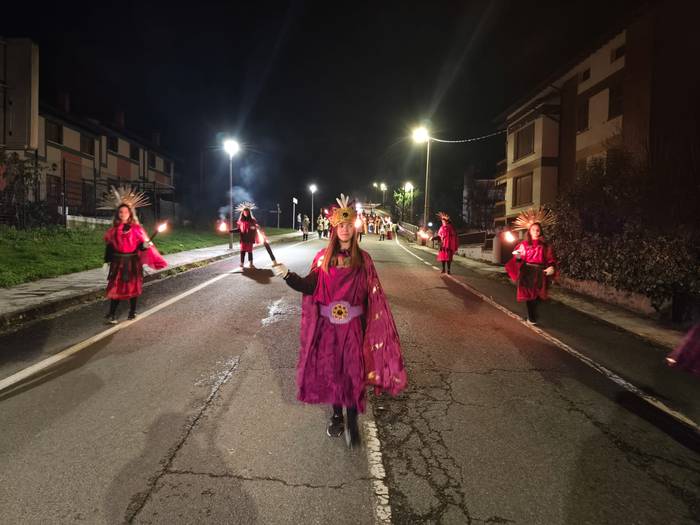 Hiru Errege Magoek ilusioz b 63 1767729371762