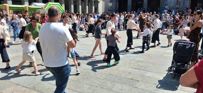 Modu arrakastatsuan hasi dir 24 1777309513198