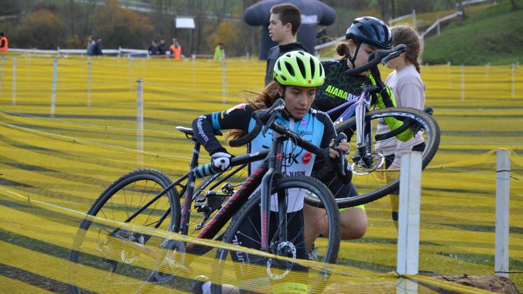 Aiarako Ziklokros lasterketa bertan behera utzi dute, oztopo anitzen ondorioz