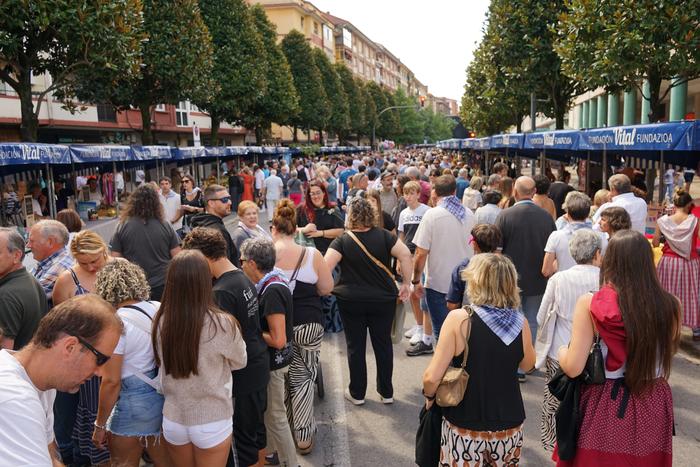 Baserritar Eguneko saltokiek 42 1756469116252