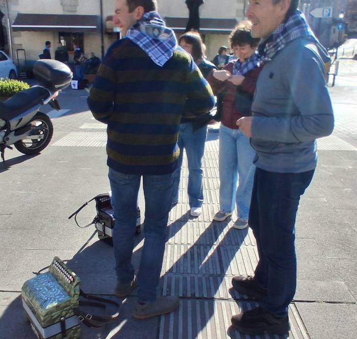 Trikitilari eta panderojole  34 1771782024576