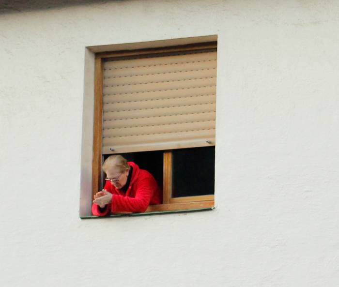 Larrazabal auzunean komunita 24 1588419626051